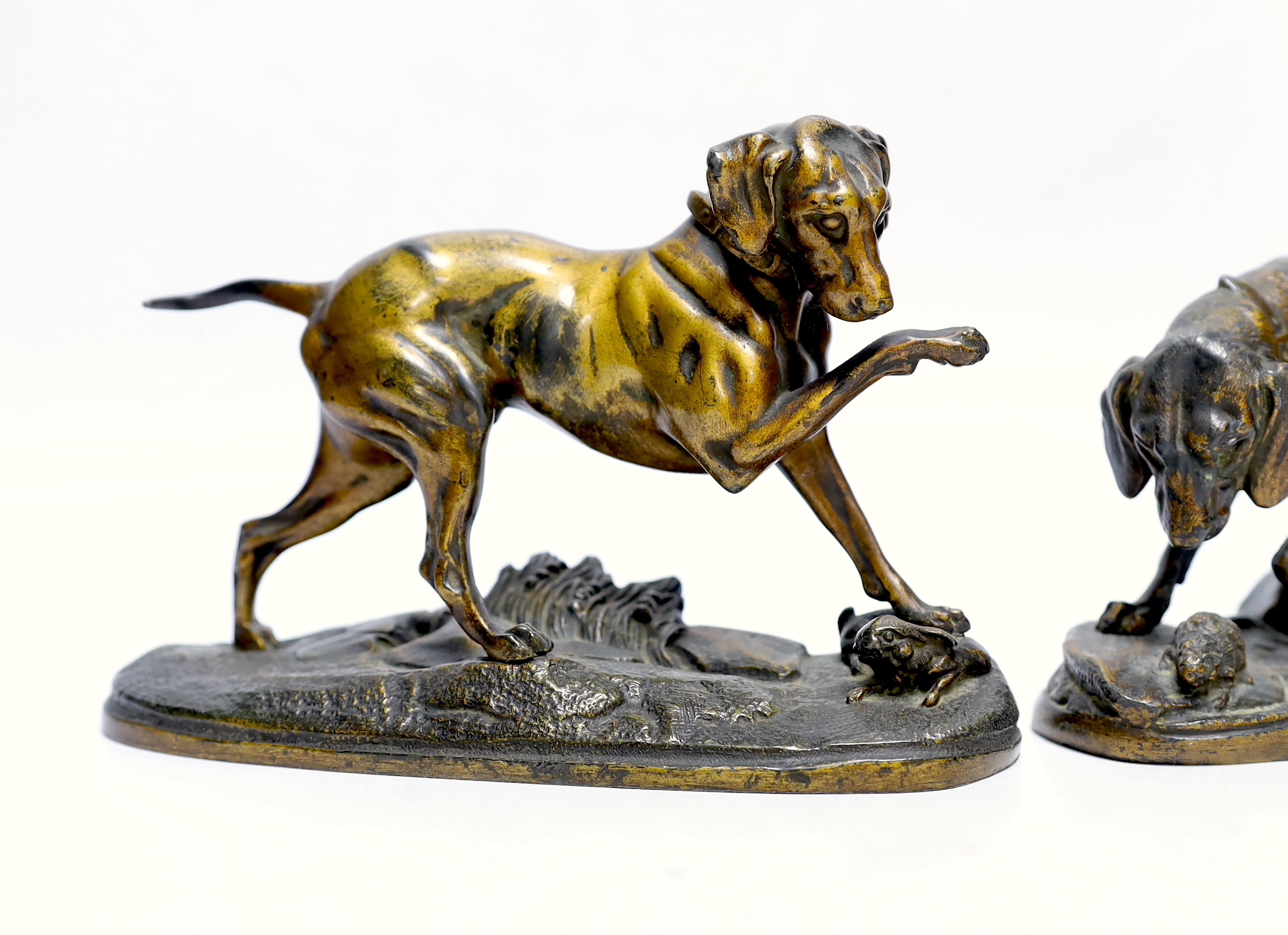 Two patinated spelter models of hunting dogs 20cm